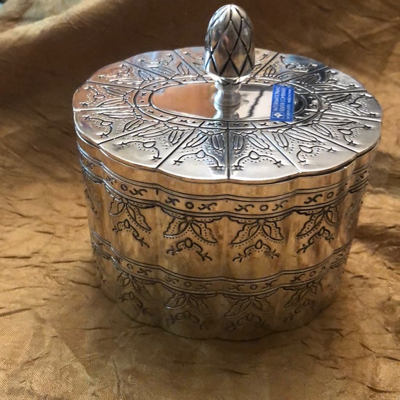 International Silver Company Jewelry - Silver Plated Antique Jewelry Box -NIB